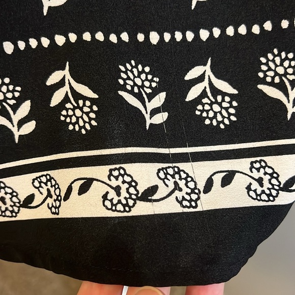 Ann Taylor Border Floral Boatneck Blouse Size Small - Picture 6 of 12